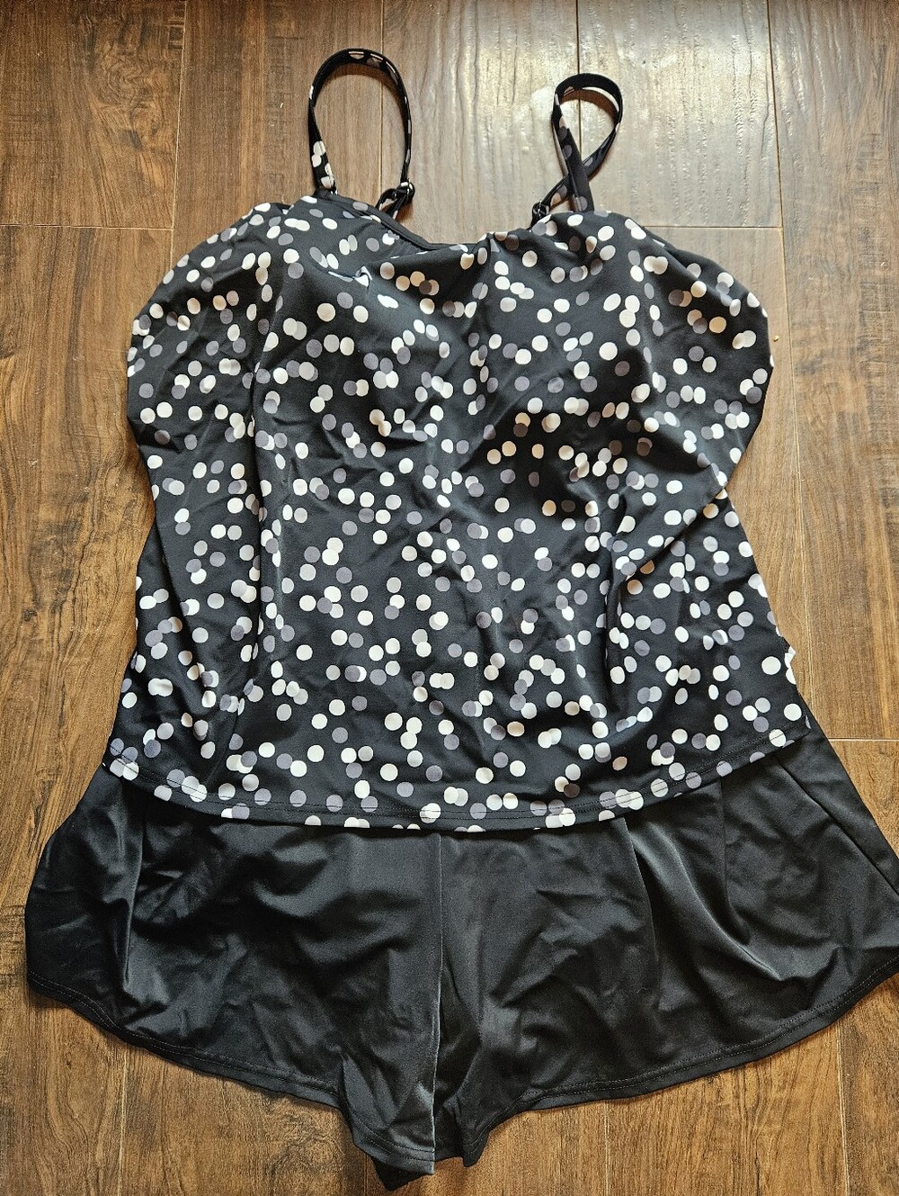 Trimshaper Women Plus 18W Polka Dot One Piece Swimdress w/ Swim Shorts. #H